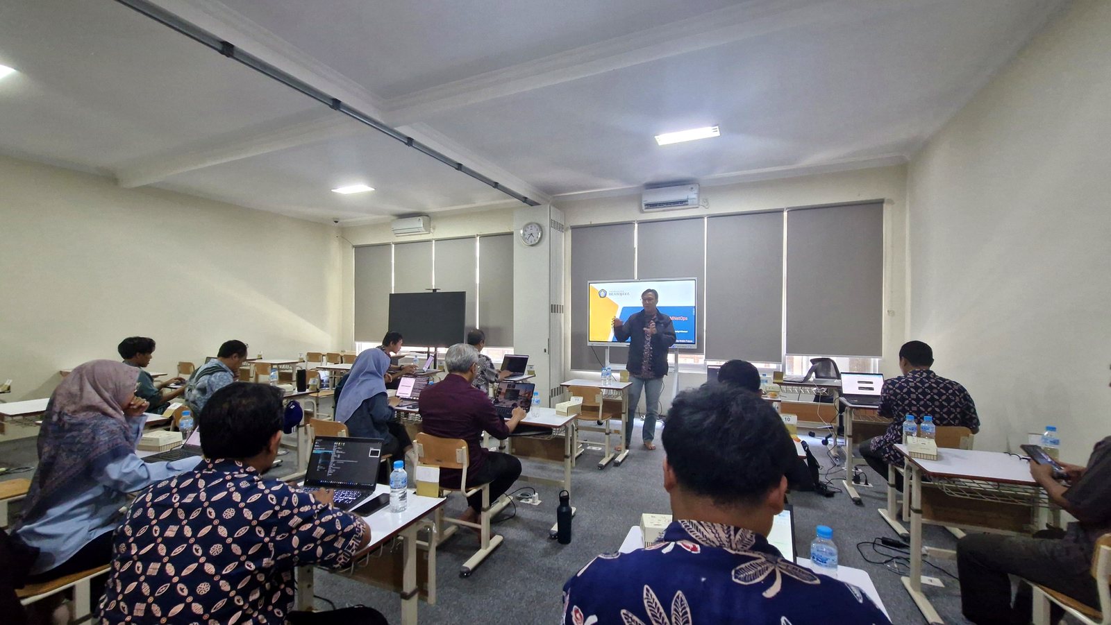 Session 3: introducing LLMs and agentic AI concepts while participants follow along on their laptops